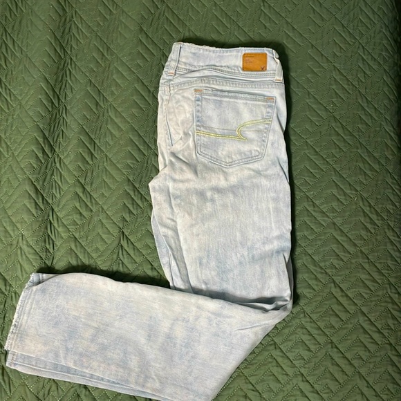 Denim - American Eagle size 8 womens jeans
